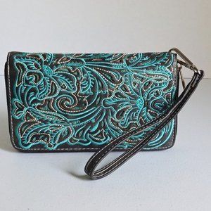 P&G Collection Zip Around Accordion WristletClutch